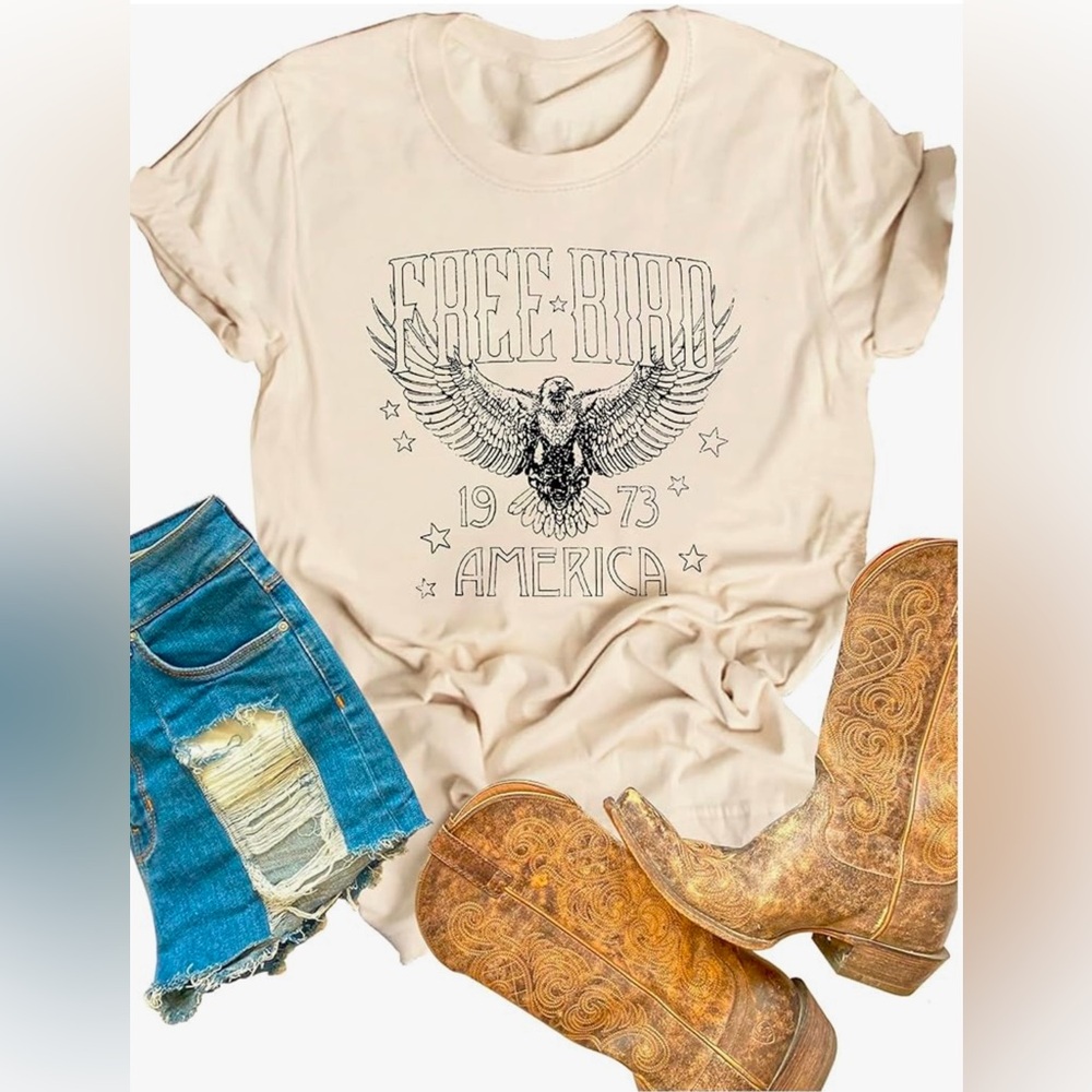 NWOT Vintage Rock Short Sleeve T-Shirt Retro Bird Eagle Graphic